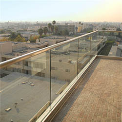 Frameless U Channel Terrace Glass Railing Modern Design 