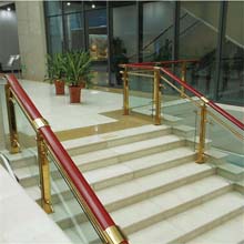 Baluster railing with tempered glass design  