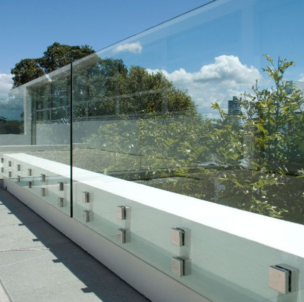 S-Perfect design of frameless glass railing with 316 stainless steel standoff