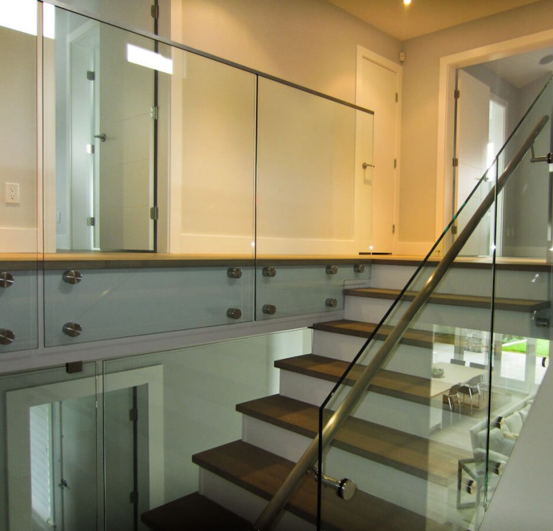 S-Indoor standoff tempered glass railing
