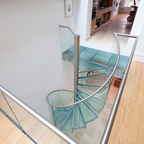 J-Popular Design Double Stringer Modern Spiral Staircase Laminate glass railing