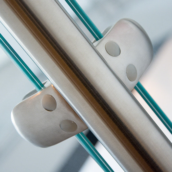 S-Modern Decking Railing Design Stainless steel posts glass railing outdoor