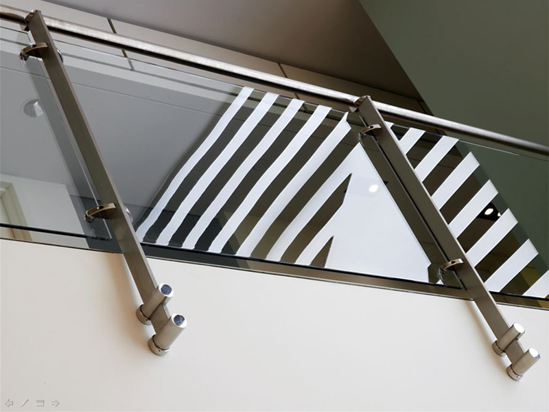 S-Hot sale and competitive price stainless steel post for glass balustrade ,glass railing , stair glass railing